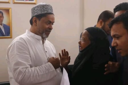 জনগণের ভালোবাসায় সিক্ত ঢাকা-৭ আসনের নবনির্বাচিত এমপি হামিদুর রহমান