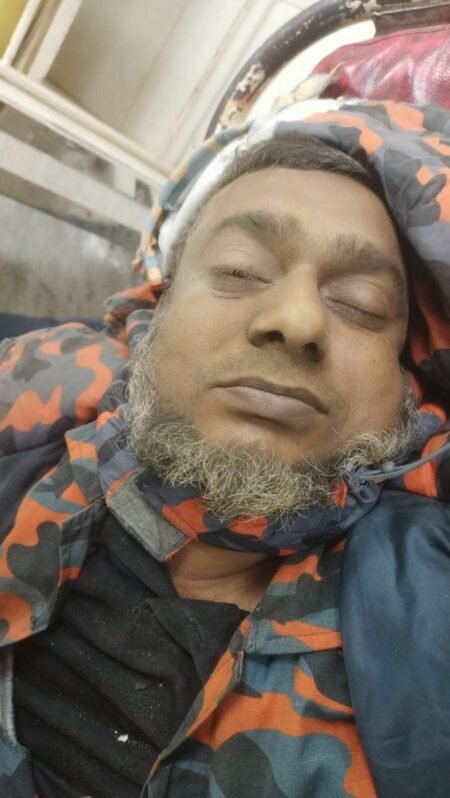 বগুড়ার শেরপুরে কর্তব্যরত অবস্থায় সড়ক দুর্ঘটনায় ফায়ার ফাইটার নিহত