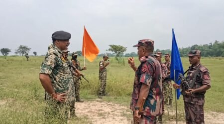 কুষ্টিয়া সীমান্তে তিন দিন ধরে আটকে থাকা ১২ জনকে হেফাজতে নিল বিএসএফ