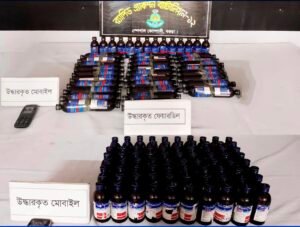 ৯ মাসের শিশুকে ঢাল বানিয়ে মাদক পাচার, বগুড়ায় বিপুল পরিমাণ ফেয়ারডিল ও ইস্কাফসহ গ্রেপ্তার ৩ নারী