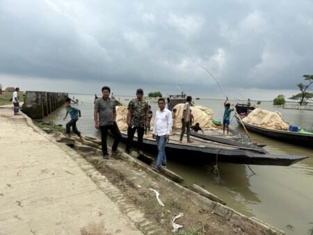 মা মাছ ও পোনা রক্ষায় সচেতনতায় বাধা, উস্কানিতে তৈরি হচ্ছে বিশৃঙ্খলা