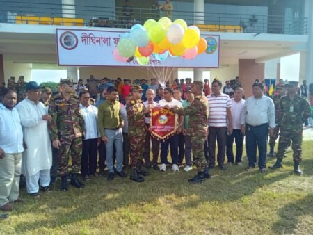 ফুটবলের উন্মাদনায় দীঘিনালা, সম্প্রীতির টুর্নামেন্টের উদ্বোধন