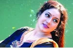 🎬 ঢালিউডের উজ্জ্বল নক্ষত্র শাবনূরের ৪৬তম জন্মদিন আজ